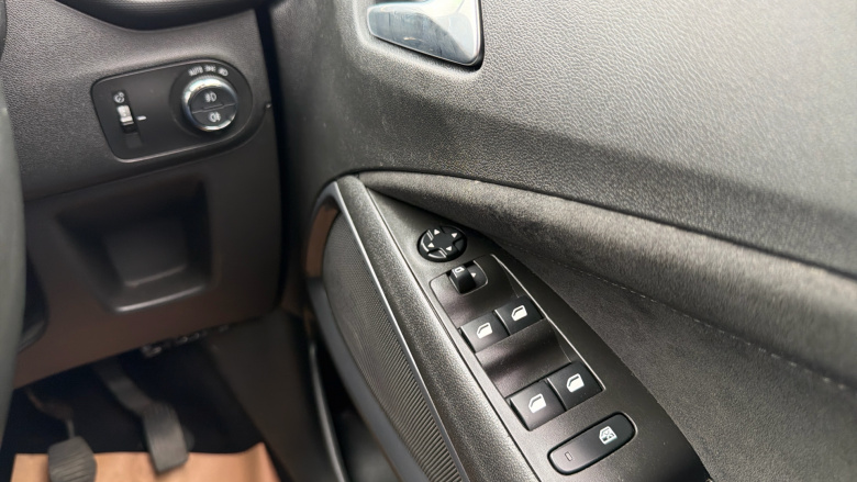 Vauxhall Crossland 1.2 Turbo [130] Ultimate 5dr Petrol Hatchback